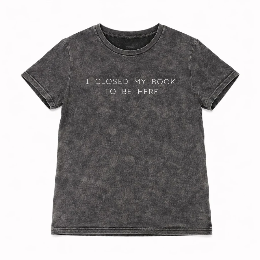 Жіноча футболка I Closed My Book To Be Here - Білий / S